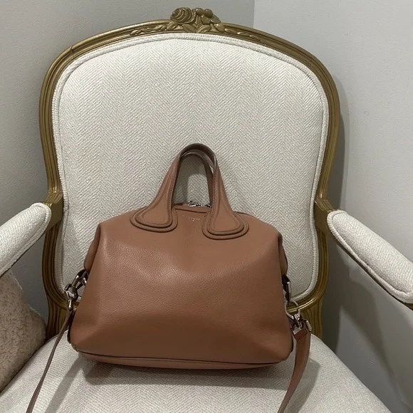 Givenchy Bag  🎄 - Picture 12 of 17